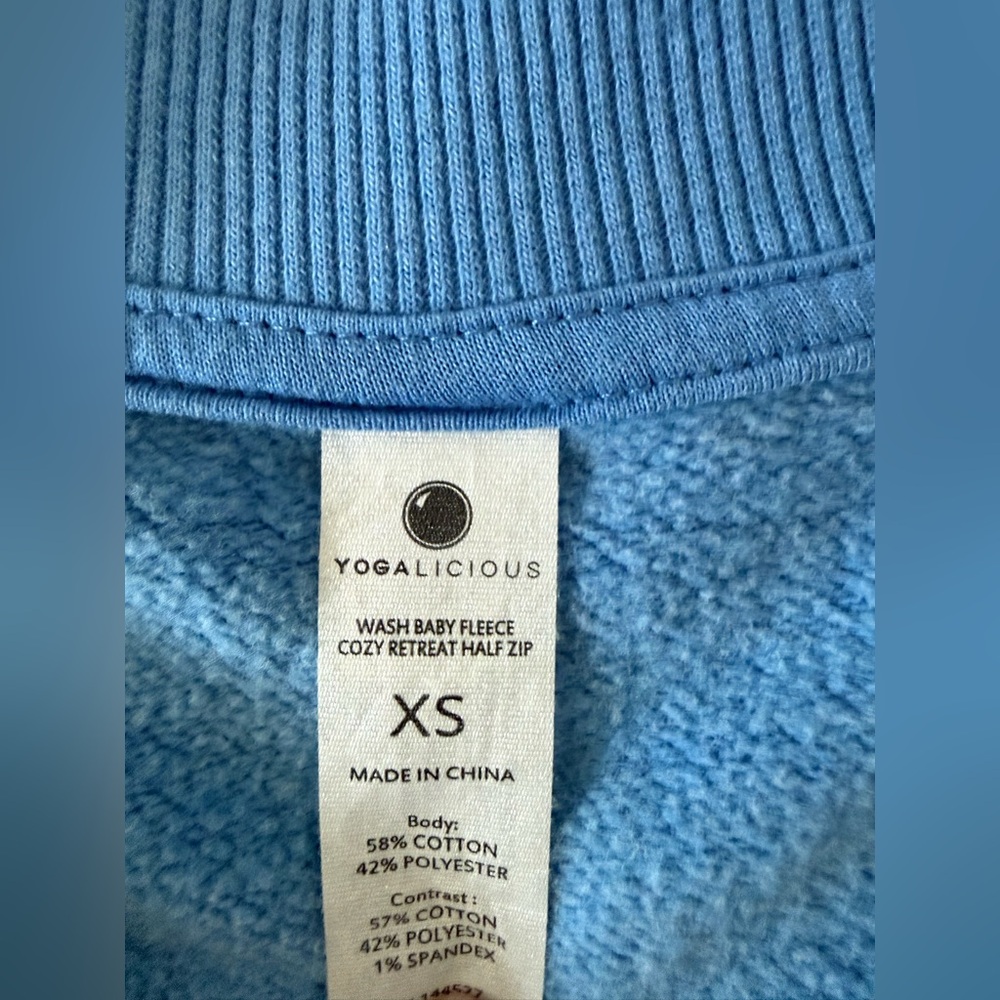 Yogalicious Cozy Retreat Half Zip Sweatshirt & Shorts Set XS Blue Fleece - Picture 2 of 3
